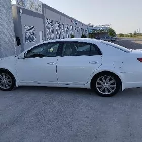 Toyota Avalon 2005