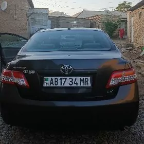 Toyota Camry 2010