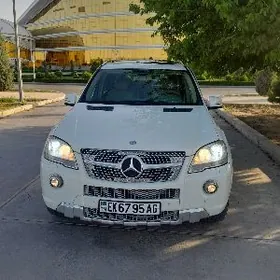 Mercedes-Benz ML350 2011