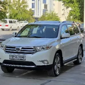Toyota Highlander 2011