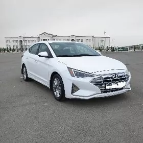 Hyundai Elantra 2020