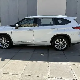 Toyota Highlander 2023