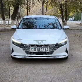 Hyundai Elantra 2021