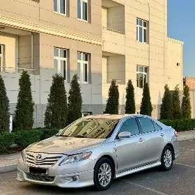 Toyota Camry 2010