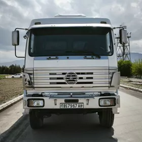 Mercedes-Benz ACTROS 3331 1992