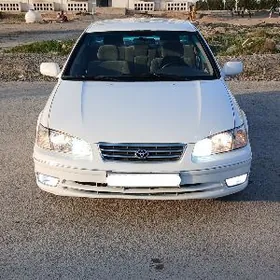 Toyota Camry 2000