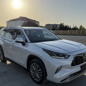 Toyota Highlander 2023