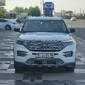 Ford Explorer 2021