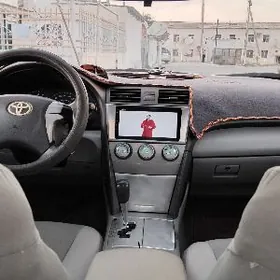 Toyota Camry 2010