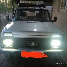 Lada Niva 2000