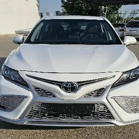 Toyota Camry 2023