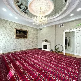 3 ком Элитка Московская 8 этаж