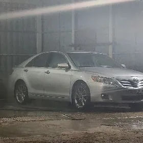 Toyota Camry 2011