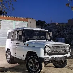 UAZ 469 2005