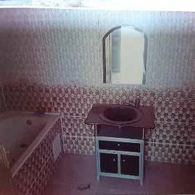 2-otagly banýa tualedi içinde