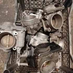 Nissan wersa zaslonka