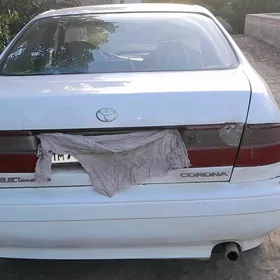 Toyota Corona 1995