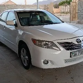 Toyota Camry 2010