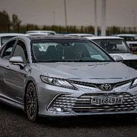 Toyota Camry 2018