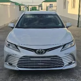 Toyota Camry 2022