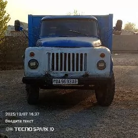 Gaz 5204 1980