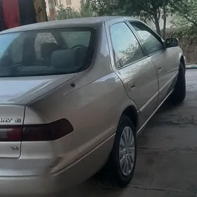 Toyota Camry 1999