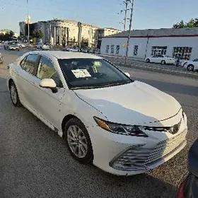 Toyota Camry 2022