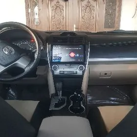 Toyota Camry 2012