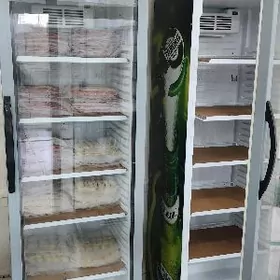 Витрина холодильники UGUR