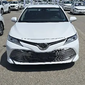 Toyota Camry 2020
