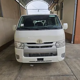 Toyota Hiace 2025