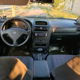 Opel Astra 2003