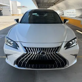 Lexus ES 350 2022