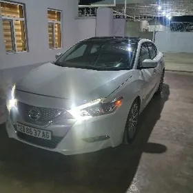 Nissan Maxima 2018
