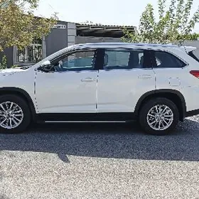Toyota Highlander 2019