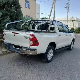 Toyota Hilux 2016