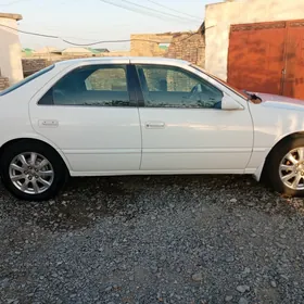 Toyota Camry 1999