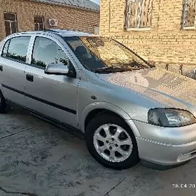 Opel Astra 2003