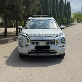 Mitsubishi Outlander 2022