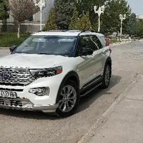 Ford Explorer 2021