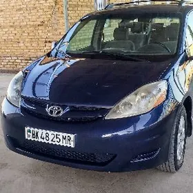Toyota Sienna 2006