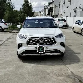 Toyota Highlander 2020