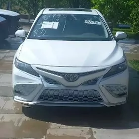 Toyota Camry 2022