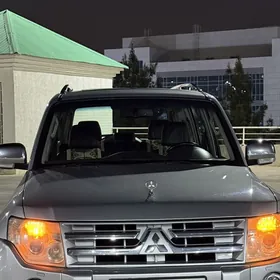 Mitsubishi Pajero 2007