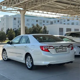 Toyota Camry 2014