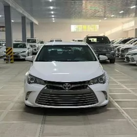 Toyota Camry 2016