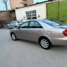 Toyota Camry 2003