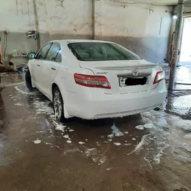 Toyota Camry 2010