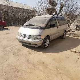 Toyota Previa 1993