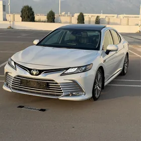 Toyota Camry 2022
